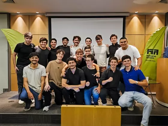 Equipe da LEPoli reunida na Garagem de Startups