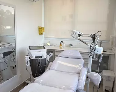 Sala de procedimentos da clínica